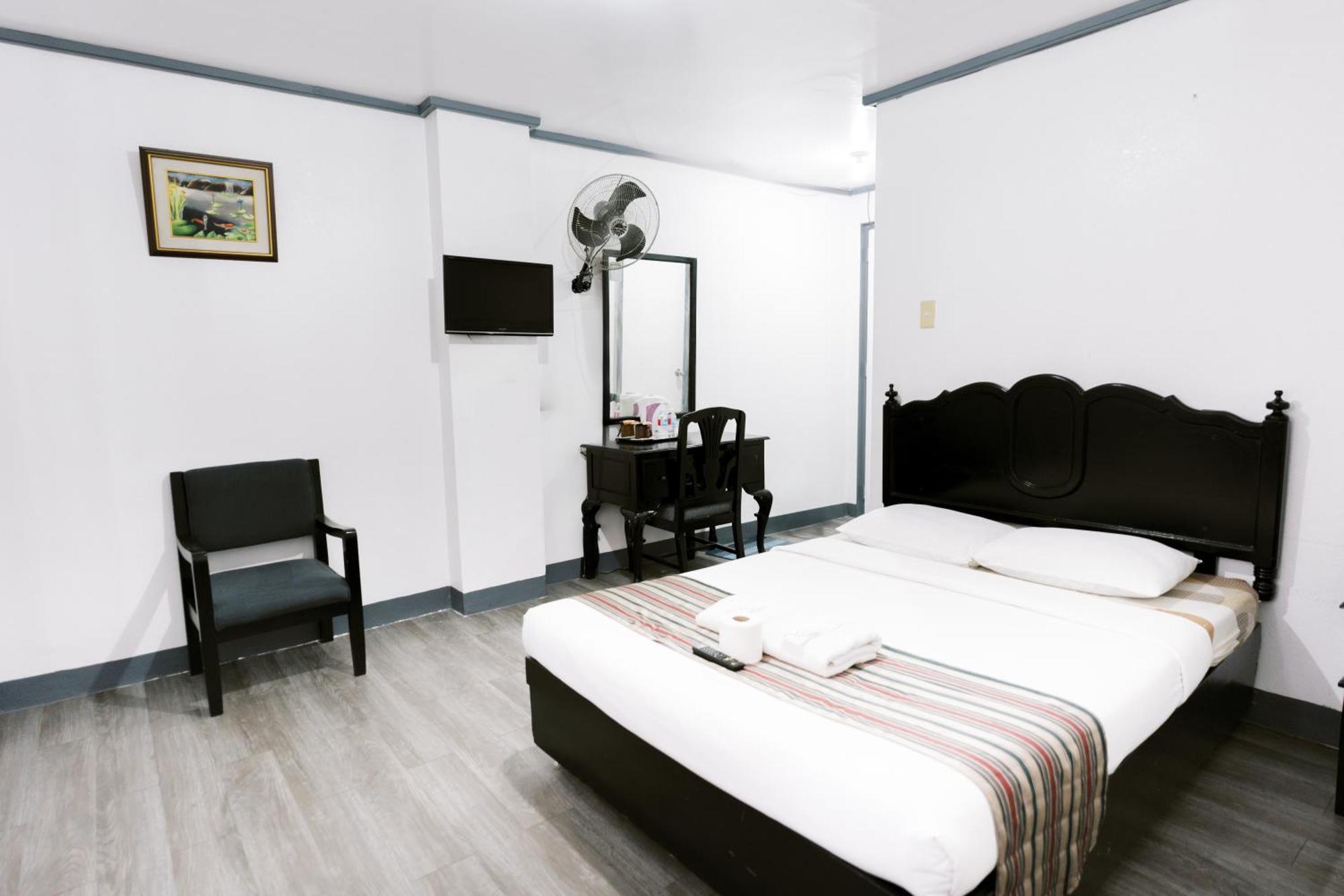 Mount Crest Hotel Багио Экстерьер фото
