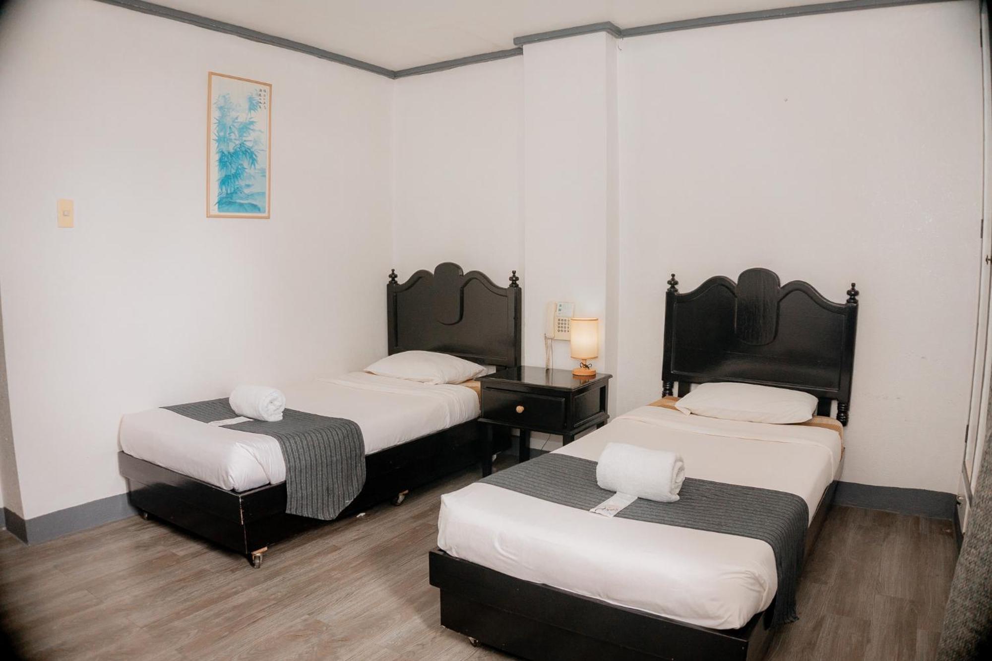 Mount Crest Hotel Багио Экстерьер фото